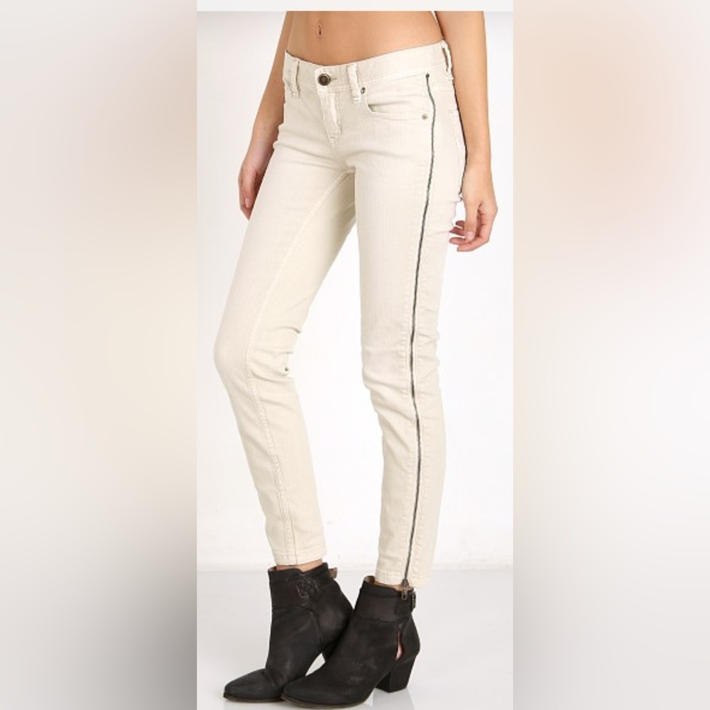 Free People Levon‎ Skinny Side Zipper-Color Bone